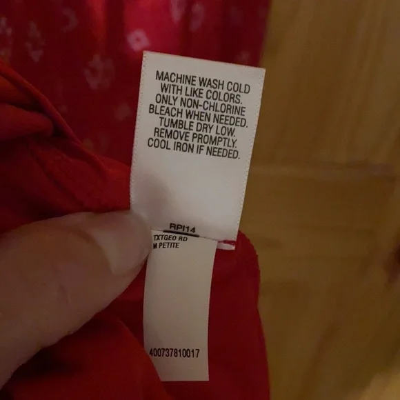 Dana Buchman Sleeveless Sharkbite Dress Red Geo long petite medium flowy women​ - Picture 12 of 16